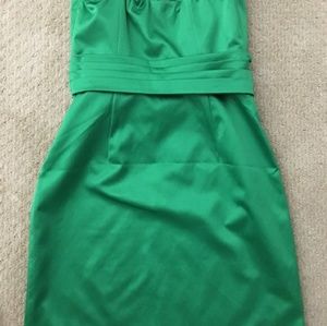 Green strapless dress